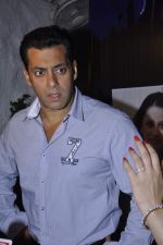 Salman Khan at the launch of Rouble Nagi_s exhibition in Olive, Mumbai on 23rd Oct 2012 (80).JPG