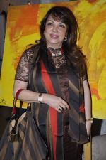 Zarine Khan at the launch of Rouble Nagi_s exhibition in Olive, Mumbai on 23rd Oct 2012 (25).JPG