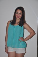 Nauheed Cyrusi at Le15 Patisserie-Nachiket Barve event in Mumbai on 25th Oct 2012 (26).JPG