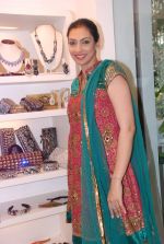 Yukta Mookhey at Azeem Khan accessories launch in Mumbai on 24th Oct 2012 (33).JPG