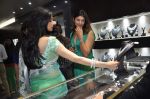 Sridevi at the launch of Begani jewels in Huges Road, Mumbai on 26th Oct 2012 (76).JPG