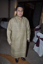 at Pahlaj Nahlani_s sons wedding reception in Mumbai on 26th Oct 2012 (133).JPG