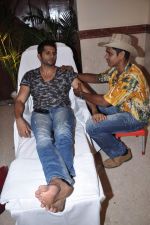 Karnvir Bohra at saas bahu aur saazish bash in Lalit Hotel, Mumbai on 27th Oct 2012 (63).JPG