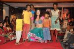 Sambhavna Seth at Shabd film promotion fashion show with beggars on the ramp on 29th Oct 2012 (169).JPG