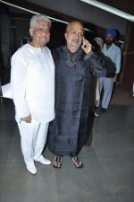 Pyarelal, Sameer at Awaaz-dil se album launch in Mumbai on 30th Oct 2012 (8).JPG