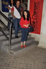 Bhagyashree snapped at Skyfall screening in PVR, Mumbai on 1st Nov 2012 (14).JPG