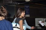 Priyanka Chopra snapped at International airport on 31st Oct 2012 (27).JPG