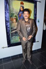 Udit Narayan at Devangana Kumar_s exhibition in Tao on 1st Nov 2012 (23).JPG