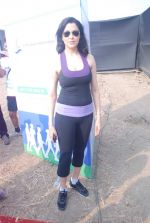 Aditi Govitrikar at Max Bupa marathon in MMRDA on 4th Nov 2012 (60).JPG