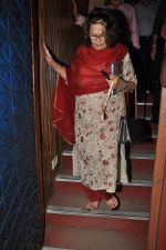Helen at Mahatma Gandhi and Cinema book launch in St Andrews, Mumbai on 3rd Nov 2012 (58).JPG