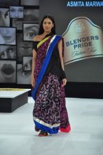 Model walk the ramp for Asmita Marwah Show at Blender_s Pride Fashion Tour Day 1 on 3rd Nov 2012 (58).JPG