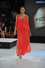 Model walk the ramp for Nandita Mahtani Show at Blender_s Pride Fashion Tour Day 2 on 4th Nov 2012 (32).JPG