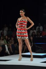 Model walk the ramp for Nandita Mahtani Show at Blender_s Pride Fashion Tour Day 2 on 4th Nov 2012 (48).JPG