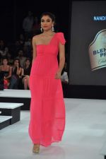 Model walk the ramp for Nandita Mahtani Show at Blender_s Pride Fashion Tour Day 2 on 4th Nov 2012 (49).JPG