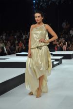 Model walk the ramp for Nandita Mahtani Show at Blender_s Pride Fashion Tour Day 2 on 4th Nov 2012 (57).JPG