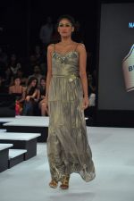 Model walk the ramp for Nandita Mahtani Show at Blender_s Pride Fashion Tour Day 2 on 4th Nov 2012 (60).JPG