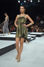 Model walk the ramp for Nandita Mahtani Show at Blender_s Pride Fashion Tour Day 2 on 4th Nov 2012 (64).JPG