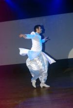 Sandip Soparkar at Ramayan inspired modern dance in Mumbai on 4th Nov 2012 (188).JPG