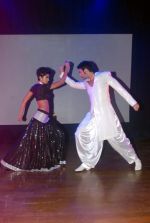 Sandip Soparkar, Jesse Randhawa at Ramayan inspired modern dance in Mumbai on 4th Nov 2012 (300).JPG