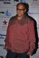 at ITA Awards red carpet in Mumbai on 4th Nov 2012,1 (82).JPG