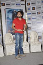 Emraan Hashmi at Raaz 3 DVD launch in Andheri, Mumbai on 6th Nov 2012 (3).JPG