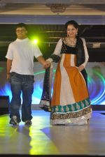 Model walk the ramp at Umeed-Ek Koshish charitable fashion show in Leela hotel on 9th Nov 2012.1 (126).JPG