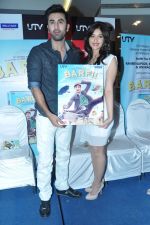 Ranbir Kapoor, Ileana D_Cruz at Barfi Dvd Launch in Reliance, Mumbai on 9th Nov 2012 (54).JPG