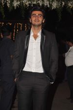 Arjun Kapoor at the Wedding reception of Navin and Mahek Shetty in Mumbai on 11th Nov 2012 (91).JPG