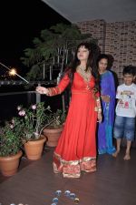 Rakhi Sawant celeberates Diwali with family in Andheri, Mumbai on 11th Nov 2012 (20).JPG