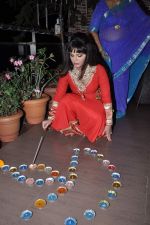Rakhi Sawant celeberates Diwali with family in Andheri, Mumbai on 11th Nov 2012 (8).JPG
