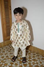 at the launch of Payal Singhal_s festive collection 2012 for kids in Mumbai on 13th Nov 2012(55).JPG