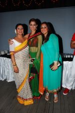Sai, Shilpa, and munisha Khatwani at the launch of Sai Deodhar and Shakti Anand_s Production house Thoughtrain Entertainment in Mumbai on 18th Nov 2012.JPG