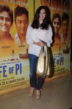 Maria Goretti at Life of Pi premiere in PVR, Mumbai on 21st Nov 2012 (62).JPG