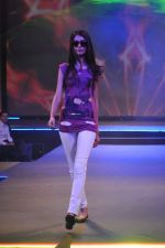 at Future Lifestyle Fashion Show in Taj Land_s End, Mumbai on 21st Nov 2012 (147).JPG