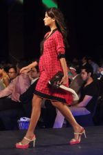 at Future Lifestyle Fashion Show in Taj Land_s End, Mumbai on 21st Nov 2012 (162).JPG