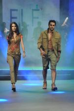 at Future Lifestyle Fashion Show in Taj Land_s End, Mumbai on 21st Nov 2012 (54).JPG