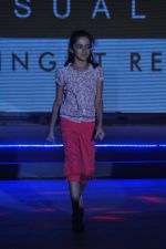 at Future Lifestyle Fashion Show in Taj Land_s End, Mumbai on 21st Nov 2012 (91).JPG