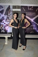 Aanchal Kumar, Candice Pinto at the Launch of Radiomir Panerai watches in Mumbai on 22nd Nov 2012 (17).JPG