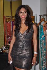 Sandhya Shetty at Ritika Bharwani_s Diwali collection for Amara in Kemps Corner, Mumbai on 23rd Nov 2012 (57).JPG
