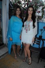 Mia Uyeda at Rekha Damani resort wear collection launch in Bandra, Mumbai on 25th Nov 2012 (52).JPG