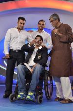 Salman Khan at IBN 7 Super Idols Award ceremony in Mumbai on 25th Nov 2012 (56).JPG