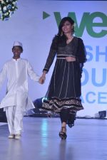  at Global peac fashion show by Neeta Lulla at Welingkar Institute in Mumbai on 26th Nov 2012 (150).JPG