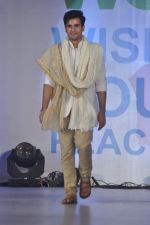  at Global peac fashion show by Neeta Lulla at Welingkar Institute in Mumbai on 26th Nov 2012 (176).JPG