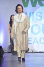 Raghav Sachar at Global peac fashion show by Neeta Lulla at Welingkar Institute in Mumbai on 26th Nov 2012 (143).JPG