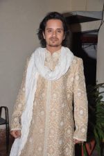 Raghav Sachar at Global peac fashion show by Neeta Lulla at Welingkar Institute in Mumbai on 26th Nov 2012 (45).JPG