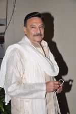 Suresh Oberoi at Global peac fashion show by Neeta Lulla at Welingkar Institute in Mumbai on 26th Nov 2012 (41).JPG