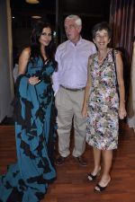 Nisha Jamwal at Splendour collection launch hosted by Nisha Jamwal in Mumbai on 27th Nov 2012 (7).JPG