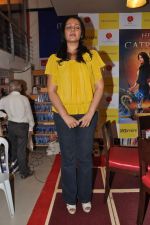Suchitra Krishnamurthy at Anusha Subramaniam_s book launch in Kemps Corner, Mumbai on 28th Nov 2012 (50).JPG