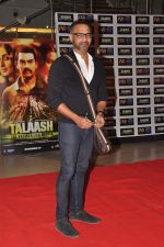 at Talaash film premiere in PVR, Kurla on 29th Nov 2012 (15).JPG