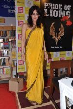 Tulip Joshi at the launch of Vinod Nair_s book in Crossword, Mumbai on 30th Nov 2012 (11).JPG